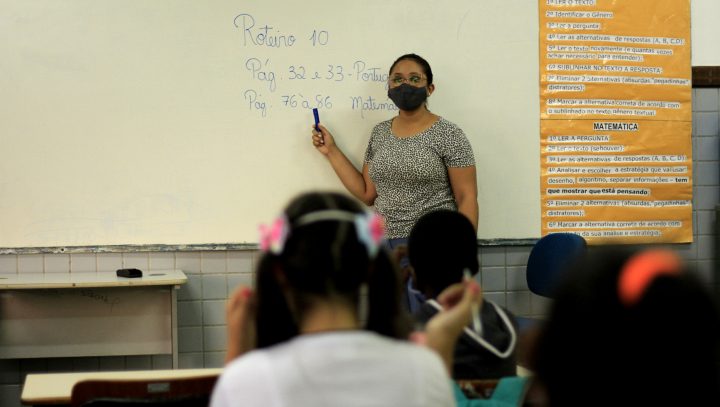 Prefeitura convoca 85 professores classificados em PSS de Ciências e de Matemática para atuarem em escolas da Semed
