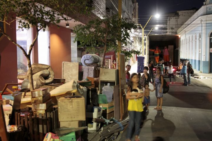 Prefeitura inicia cadastro de habitação social das famílias retiradas de prédio insalubre