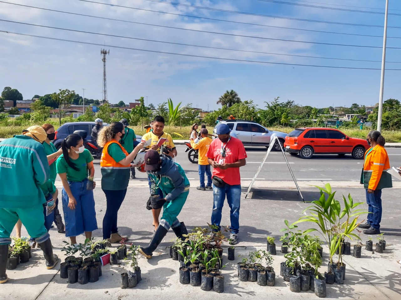 Ação integrada da Prefeitura de Manaus leva ações ambientais para a zona Leste da cidade