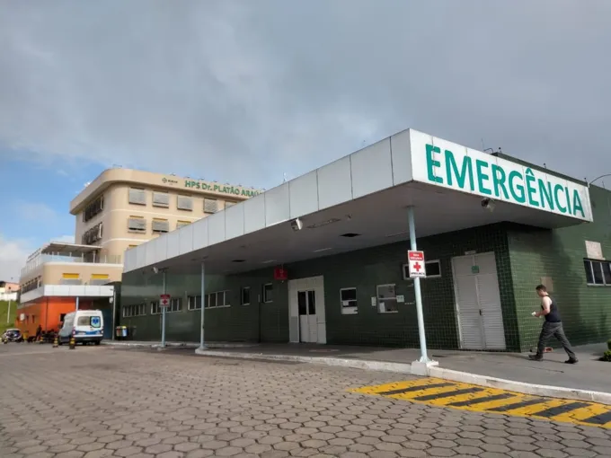 Homem é morto enquanto confraternizava com amigos em bar de Manaus