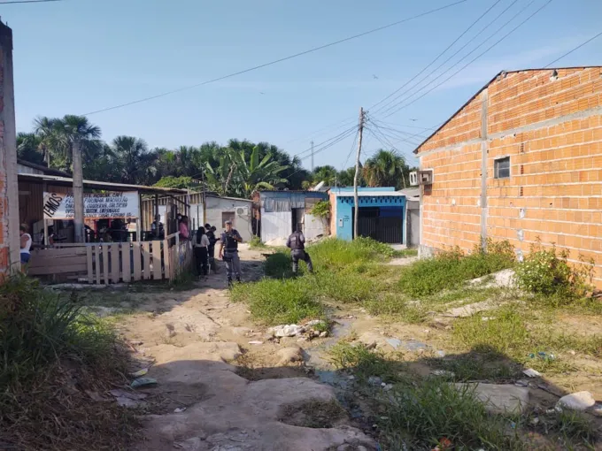 Pedreiro é agredido até a morte em comunidade de Manaus