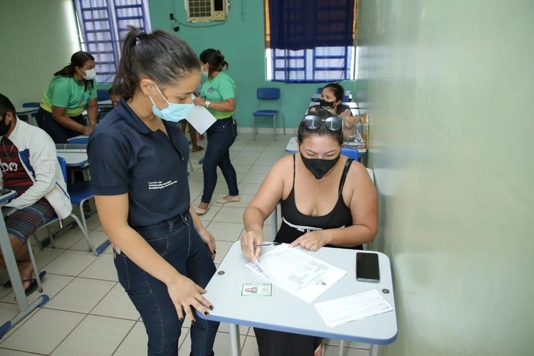 Outubro Rosa: Ação em Manaus realiza emissão de RG, corte de cabelo e mais