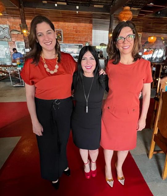 DELEGADA DÉBORA MAFRA REUNE COM MINISTRA DA MULHER PARA FALAR SOBRE POLITICAS PÚBLICAS PARA MULHERES EM SITUAÇÃO DE VULNERABILIDADE