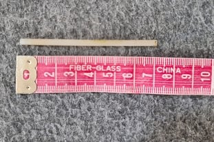 Menina de 2 anos tem intestino perfurado por palito de pirulito