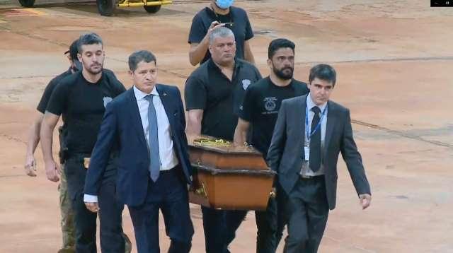 Avião da PF chega a Brasília com restos mortais de desaparecidos