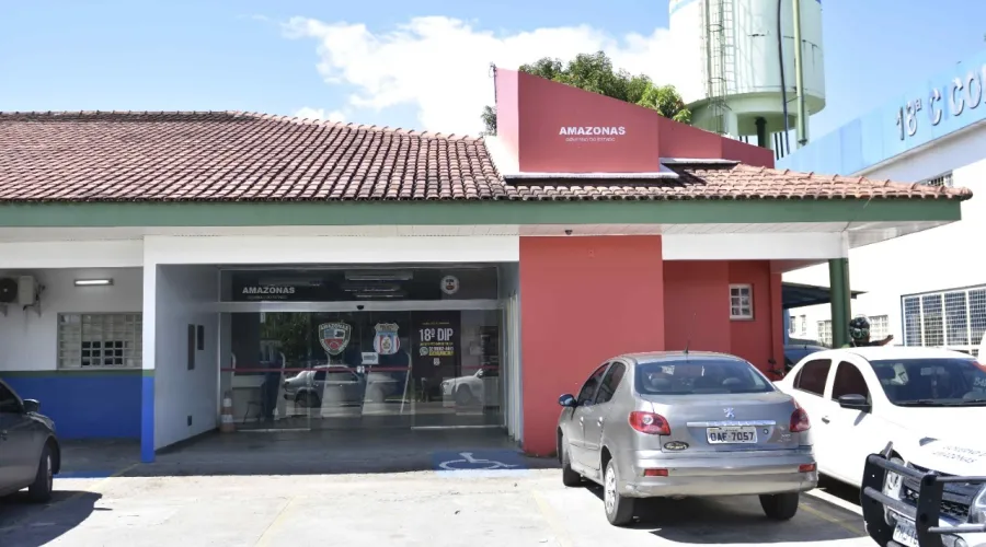 Em Manaus, homem é rendido e roubado por garotas de programa durante pagamento