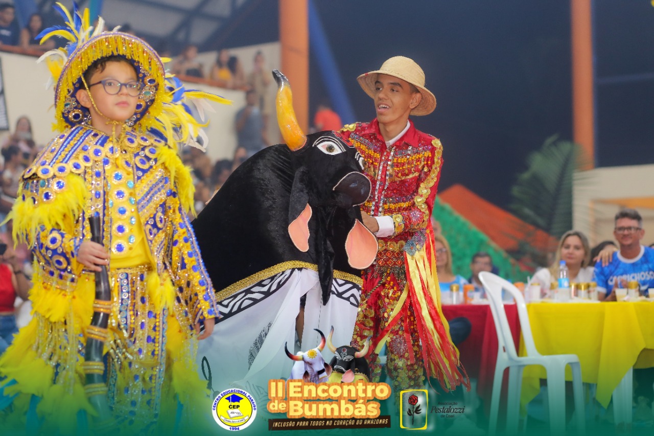 A Associação Pestalozzi de Coari, realizou na última sexta-feira, o 2° encontro de bumbás, inclusão para todos, no coração do Amazonas, com o tema: Amor e Cultura