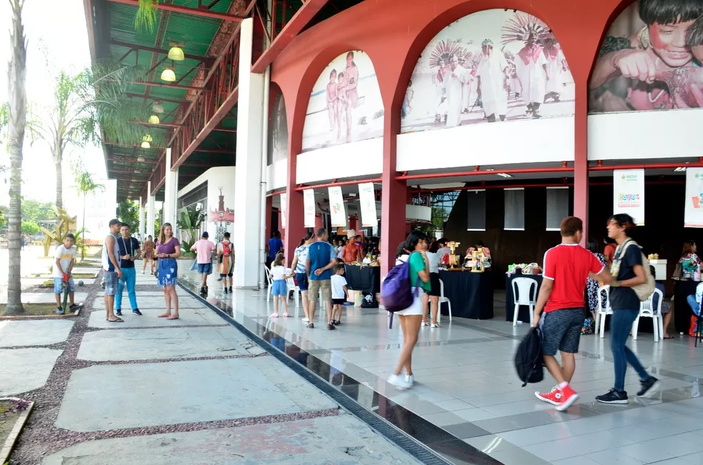 Feira de Economia Criativa neste domingo no centro cultural Povos da Amazônia em Manaus
