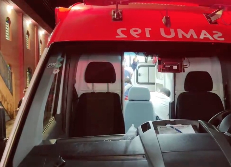 Criminosos invadem casa e atiram na cabeça de morador em Manaus