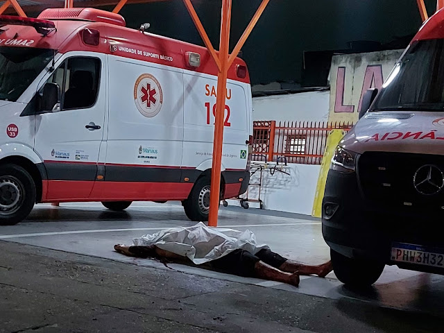 Corpo com marcas de tiros é abandonado em base do Samu na Compensa