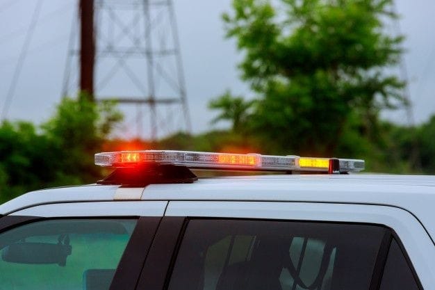 Homem tenta atear fogo em carro de namorada no bairro Alvorada