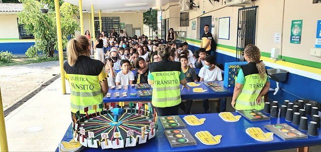 Prefeitura leva palestra de trânsito a alunos de escola pública de Manaus
