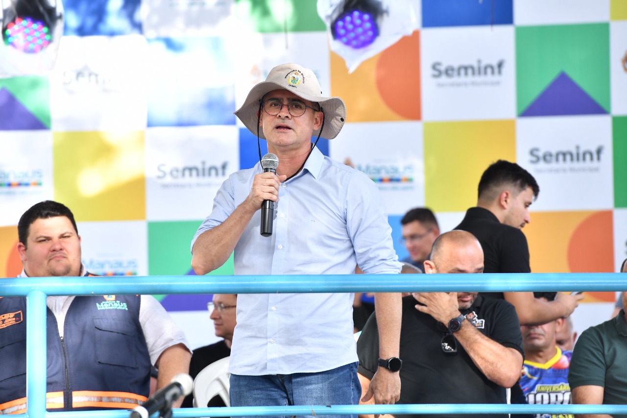 Prefeito David Almeida entrega Complexo Esportivo revitalizado no bairro Jorge Teixeira