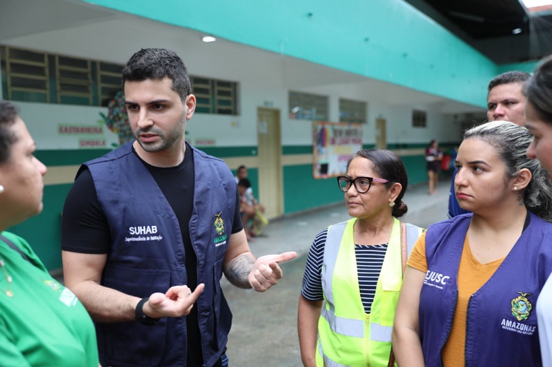Força-tarefa do Governo do Amazonas está acompanhando famílias afetadas pelas chuvas deste sábado (25/3)