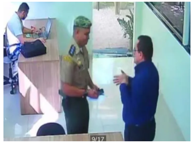 Falso capitão do exército é preso após intimidar ex-chefe com arma em Manaus