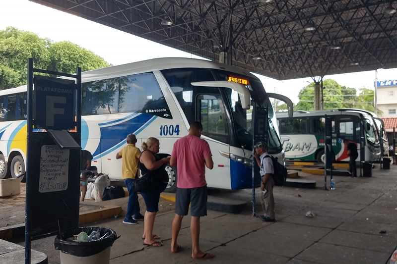 Deputado quer assentos compatíveis para obesos em ônibus no Amazonas
