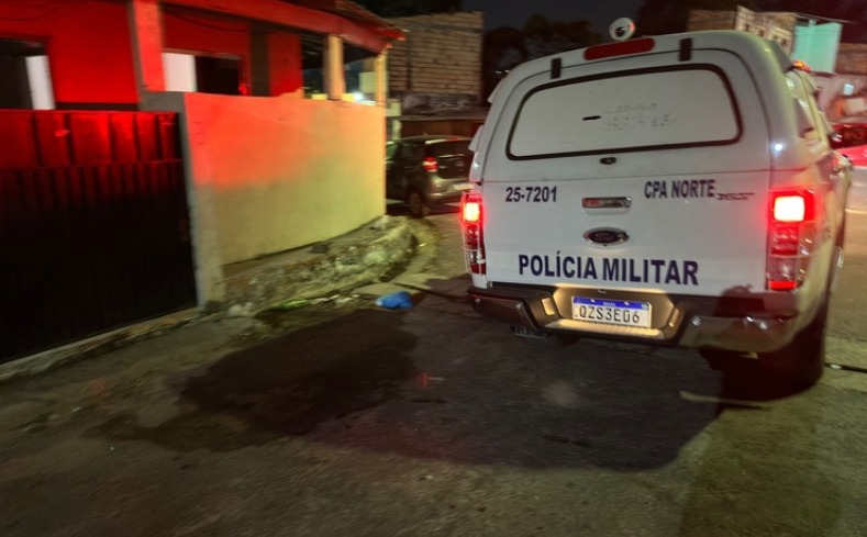 Jovem é morto a tiros e mãe baleada durante ataque de criminosos em Manaus