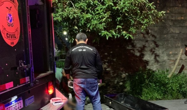 Suspeito de roubo é espancado até a morte por populares no Gilberto Mestrinho