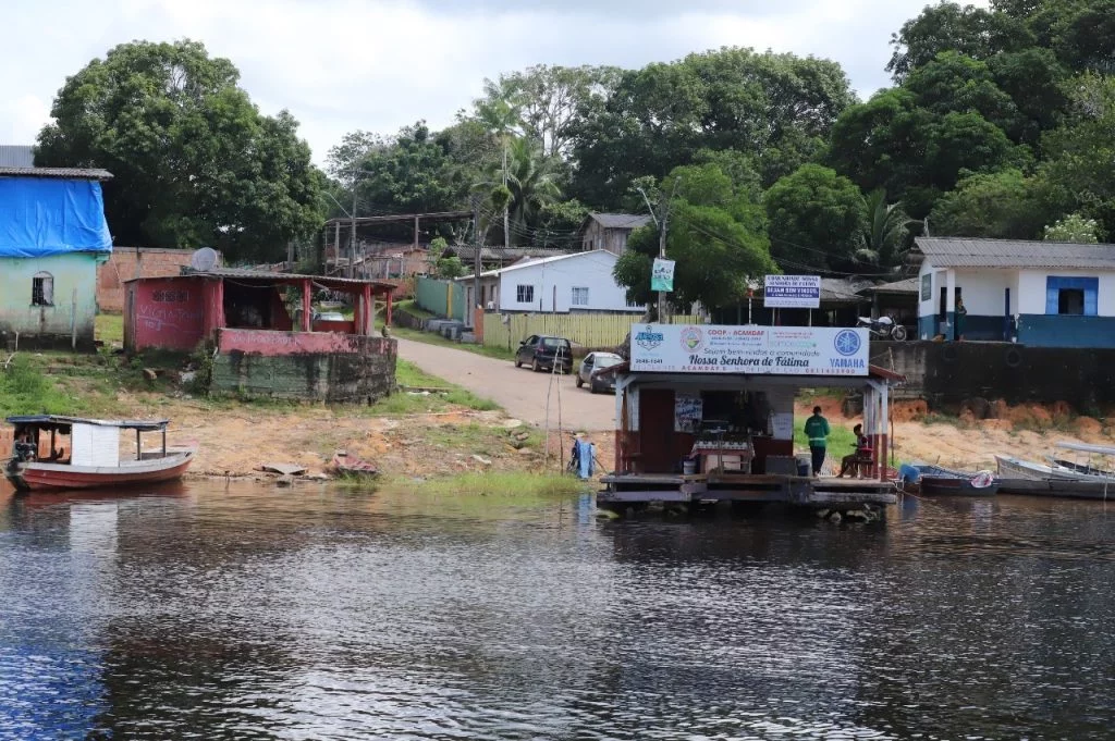 DPE-AM inicia levantamento sobre condições de flutuantes que podem obter licenciamento no Tarumã-Açu