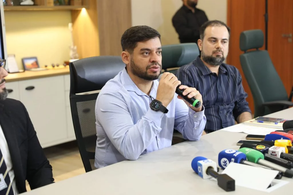 UEA divulga editais do Vestibular 2024, acesso 2025, e SIS; são oferecidas 3.954 mil vagas