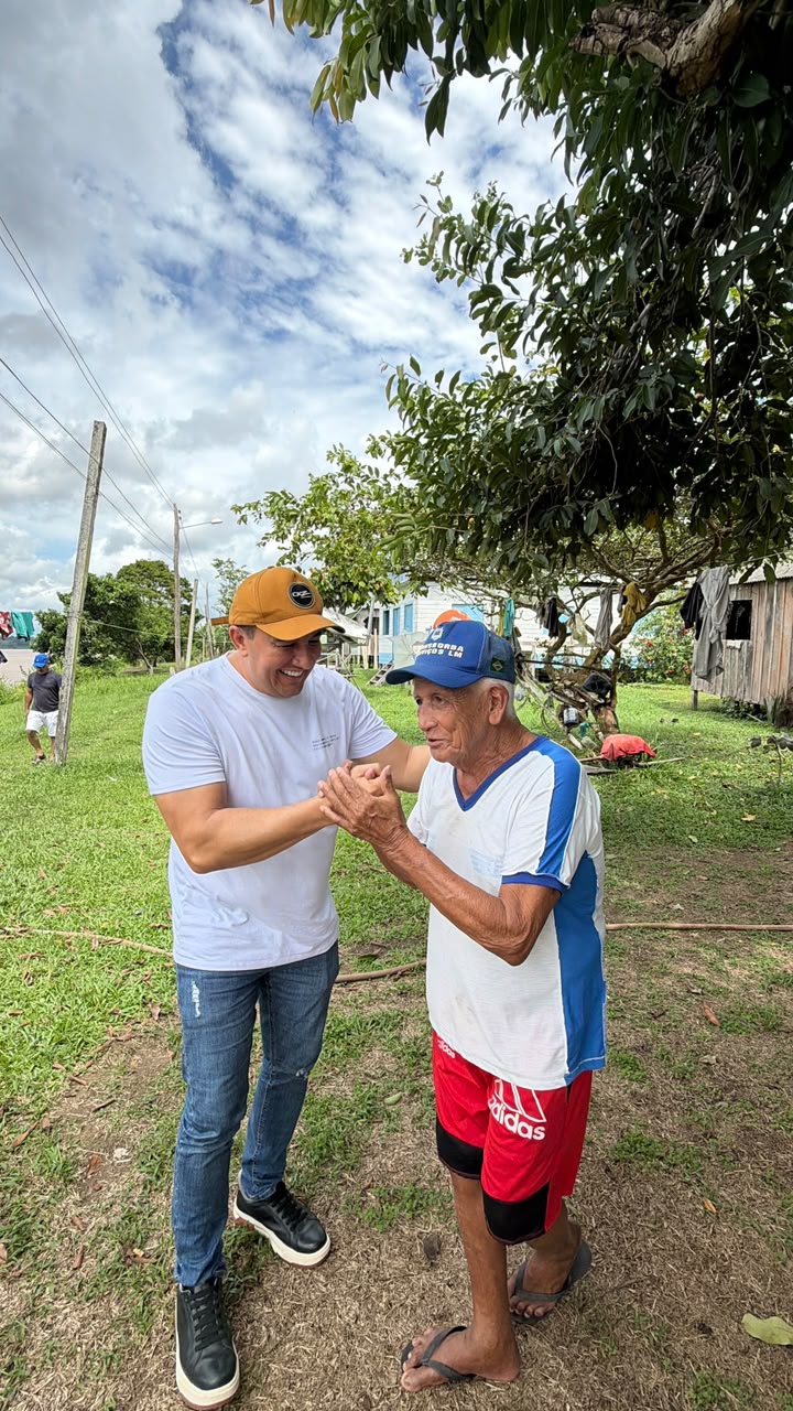 Simão Peixoto recebe apoio em Barreirinha e reafirma compromisso com o Amazonas