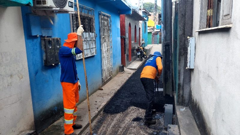 Prefeitura de Manaus transforma acesso de moradores com recuperação asfáltica em beco do Alvorada