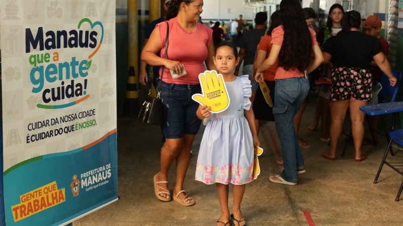 Força-tarefa da Prefeitura de Manaus leva serviços de infraestrutura e limpeza às comunidades do Parque Solimões, na zona Oeste