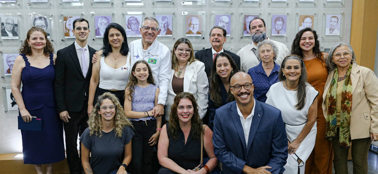 Ministério homenageia 12 personalidades que contribuíram para o avanço da saúde pública