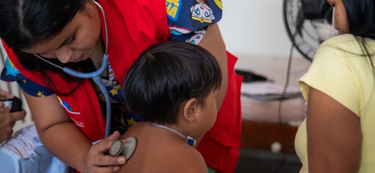 Indígenas Pirahã vão ter acesso a consultas e exames em expedição do SUS no Amazonas