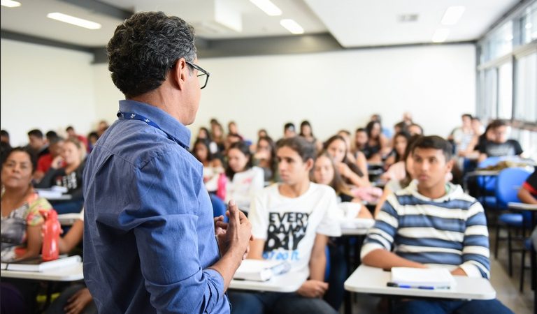 Prouni: última semana para comprovar informações da inscrição
