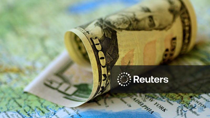 Dólar cai após pesquisa eleitoral mostrar diferença menor entre Lula e Flávio Bolsonaro