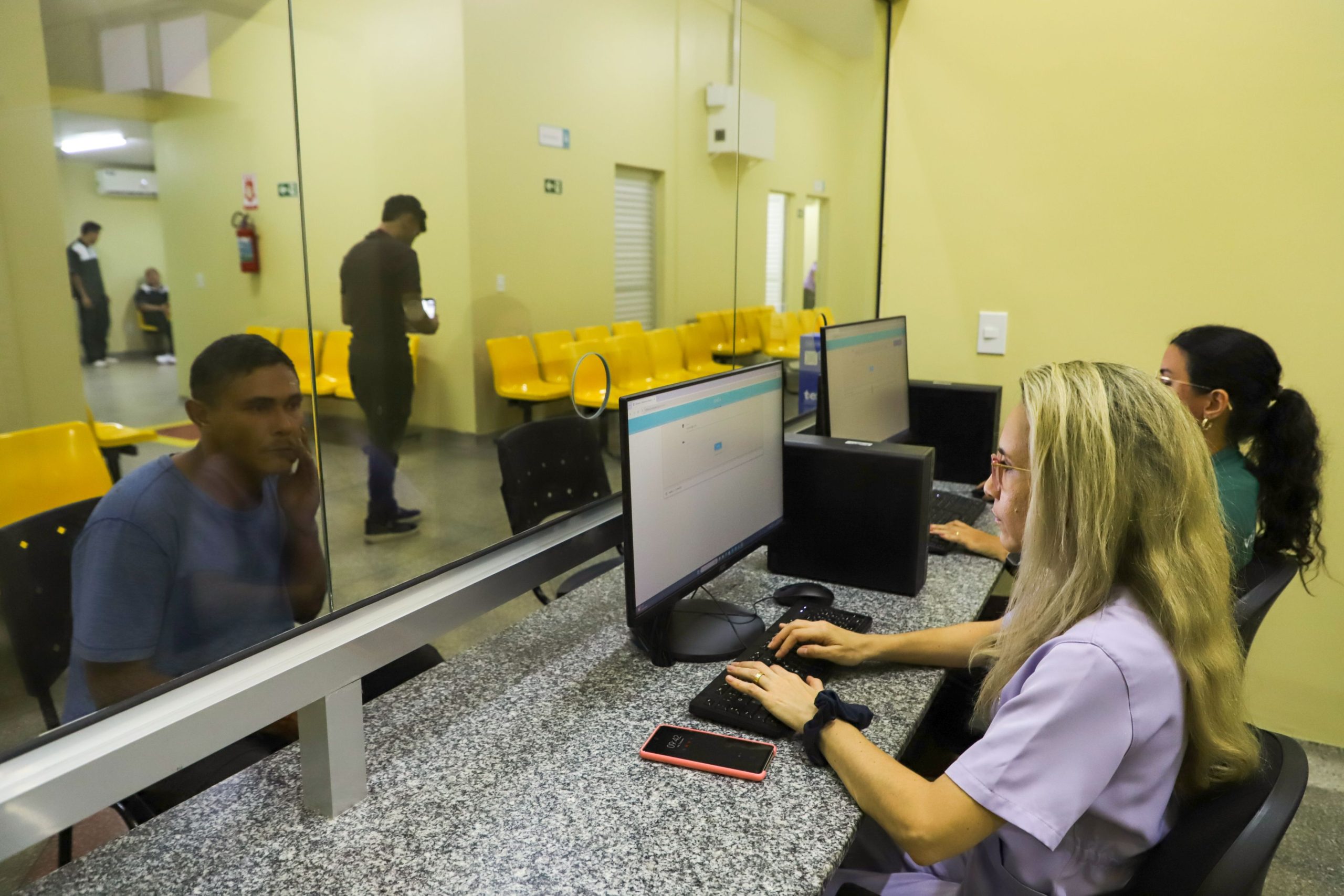 Prefeitura de Manaus convoca 11 profissionais aprovados no concurso da Semsa