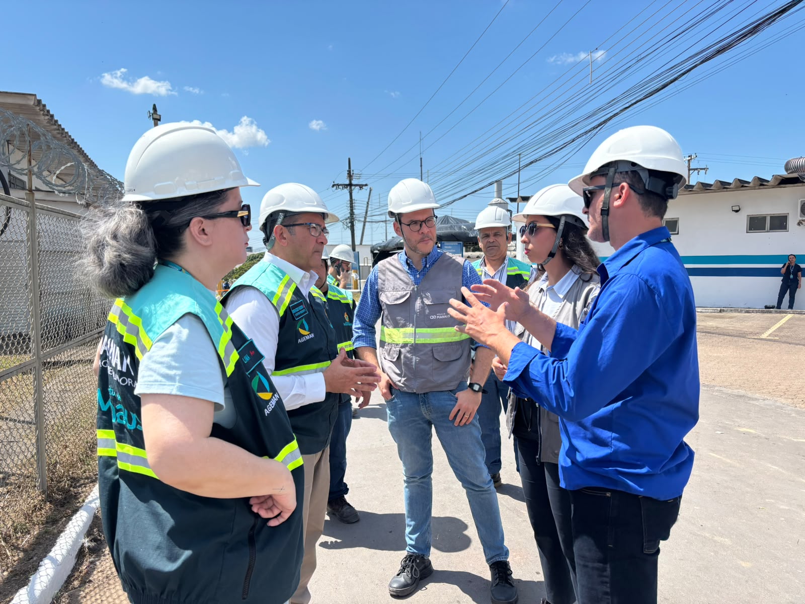 Ageman vistoria execução de parada programada da Águas de Manaus para reforçar abastecimento no verão amazônico