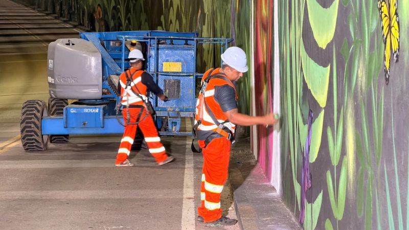 Prefeitura de Manaus intensifica modernização da passagem inferior do complexo viário entre Constantino Nery e Theomário Pinto da Costa