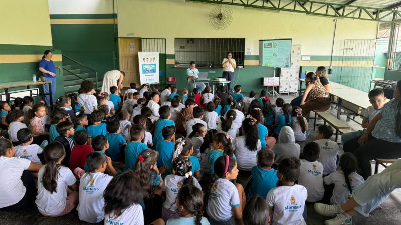Prefeitura leva ‘Procon Manaus nas Escolas’ para mais de 100 crianças na zona Leste