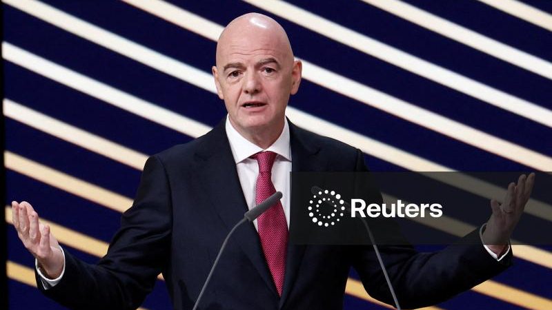 Fifa pede desculpas a membros enquanto Infantino realiza reunião de emergência