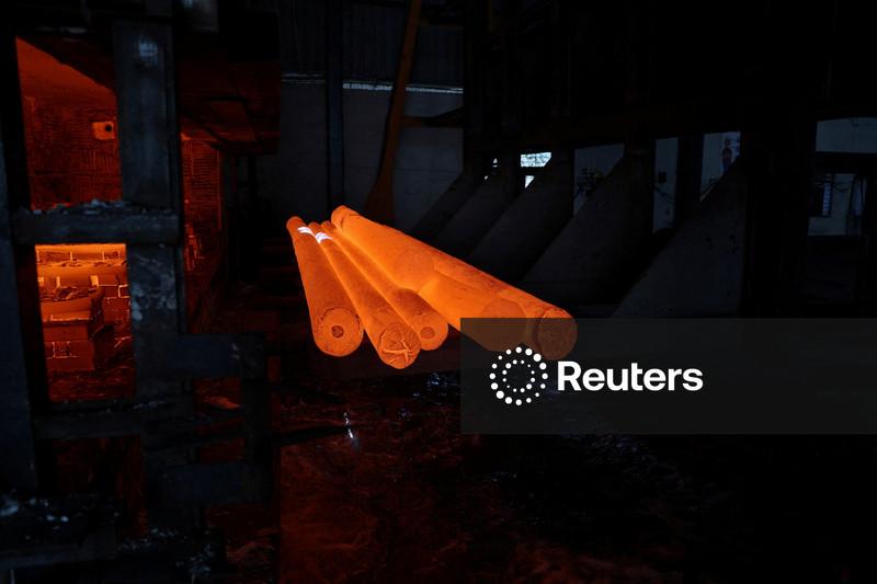 Minério de ferro quebra sequência de oito dias de quedas na China por risco de greve