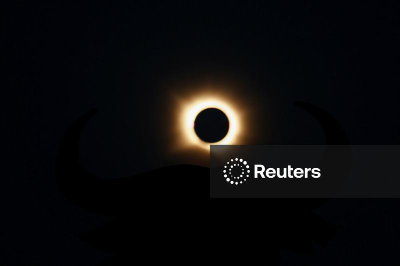 “Uma vez na vida”: Islândia testemunha eclipse solar total, Espanha é a próxima