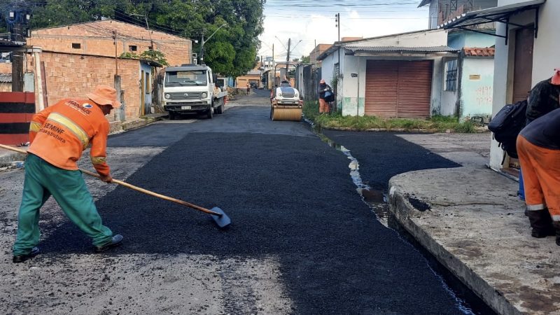Prefeitura de Manaus recupera pavimento da rua São Pedro, no Jorge Teixeira