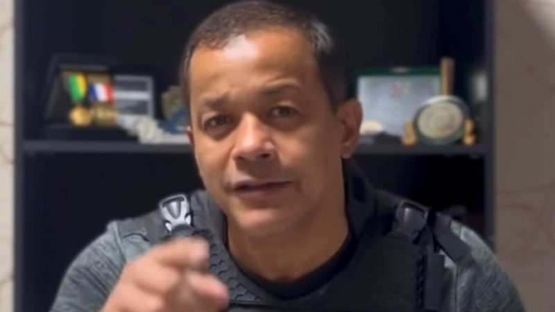 Candidato de Bolsonaro, Delegado Pablo questiona Coronel Rosses sobre uso do nome de Flávio em apoio a Plínio Valério