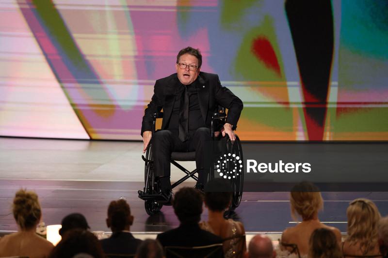 Michael J. Fox é homenageado no Emmy por trabalho em prol da causa do mal de Parkinson