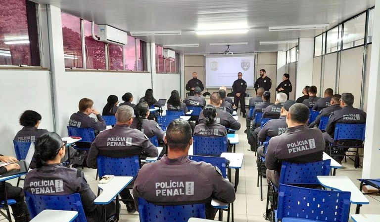 Universidades federais ministram formação para servidores dos 138 presídios de segurança máxima