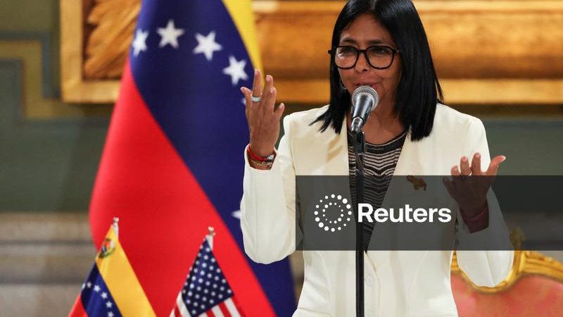 Trump se reunirá com presidente interina da Venezuela em Nova York na terça-feira