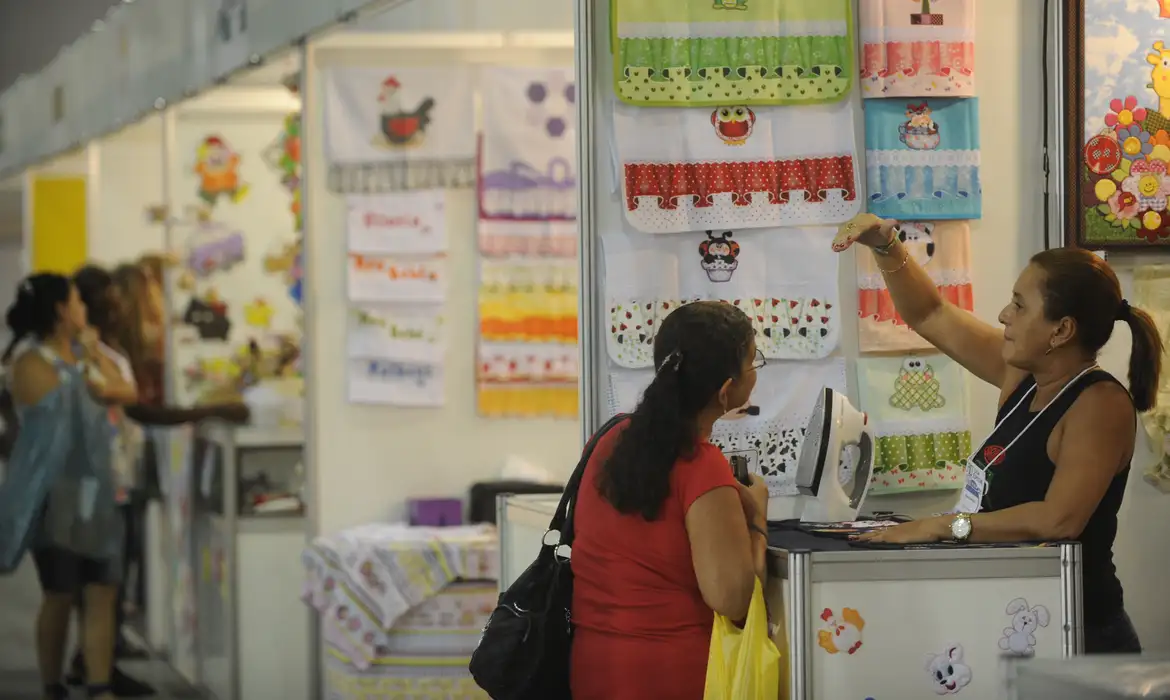 Mulheres Mil abre 1,3 mil vagas de cursos profissionalizantes gratuitos e presenciais