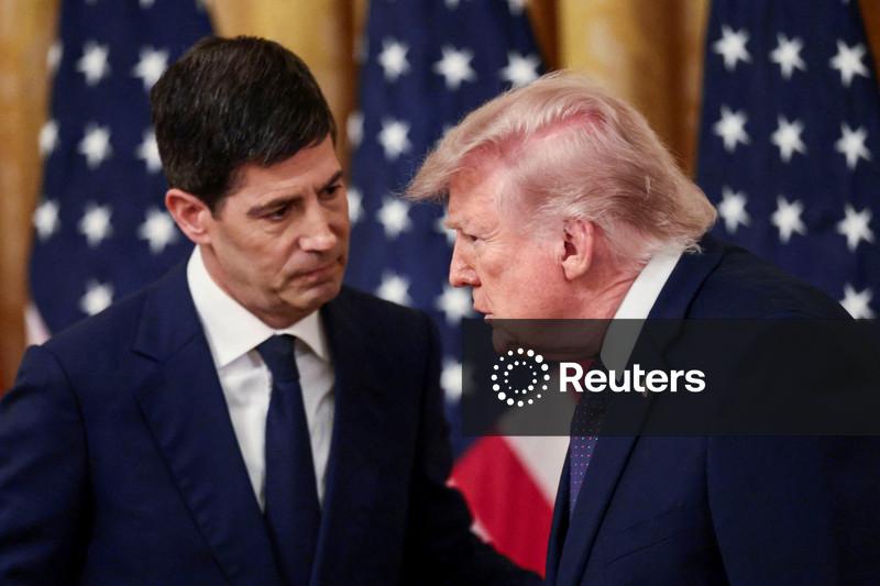 Trump investe contra Fed após Warsh apoiar alta dos juros