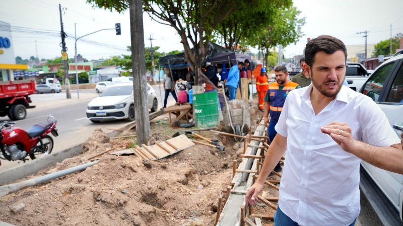 No Dia da Árvore, prefeito Renato Junior vistoria obra em canteiro central e reforça preservação da arborização na avenida Margarita 
