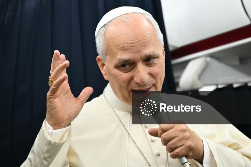 Papa Leão diz que preocupações com fim do mundo causado pela IA não são “fake news”