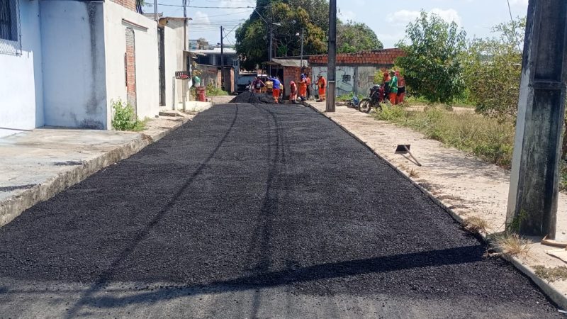 Prefeitura de Manaus abre nova frente de manutenção asfáltica no Jorge Teixeira e melhora acesso para moradores da zona Leste