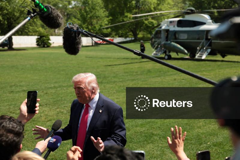 Trump cumpre aviso e jornalistas da CNN e MSNOW têm acesso negado à casa Branca