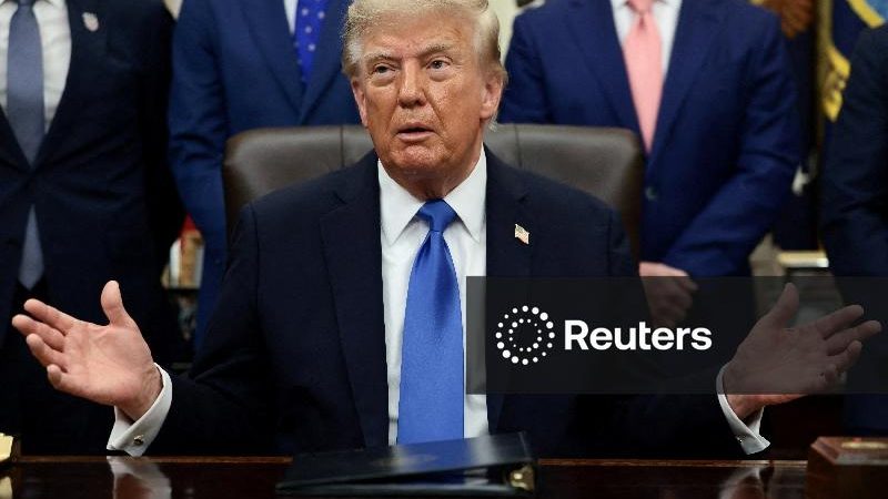 Trump diz que há “conspiração doentia” contra IA e data centers